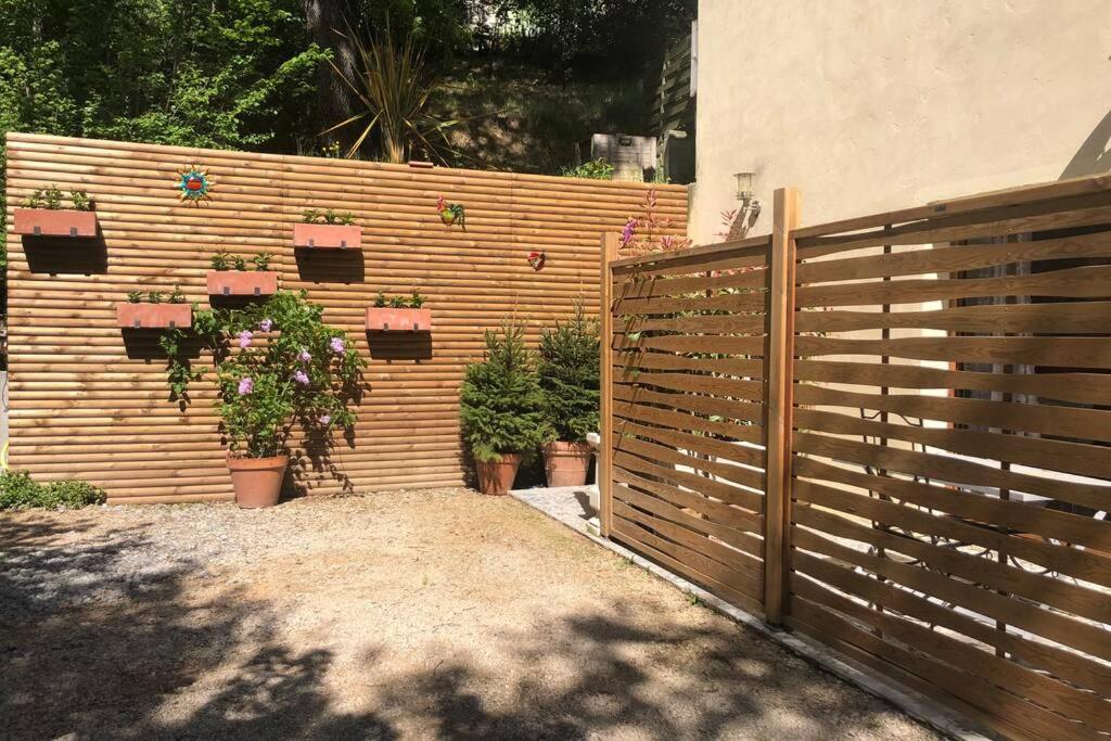 Appartement Au Calme Dans Un Espace Arbore Tourrettes-sur-Loup Exterior photo